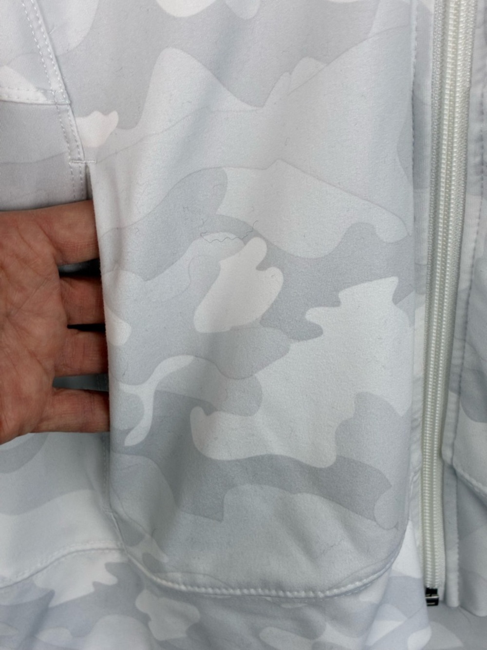 RBX Gray White Camo Zip Up Hoodie Athletic Jacket Size M Lightweight Stretch - Picture 7 of 7